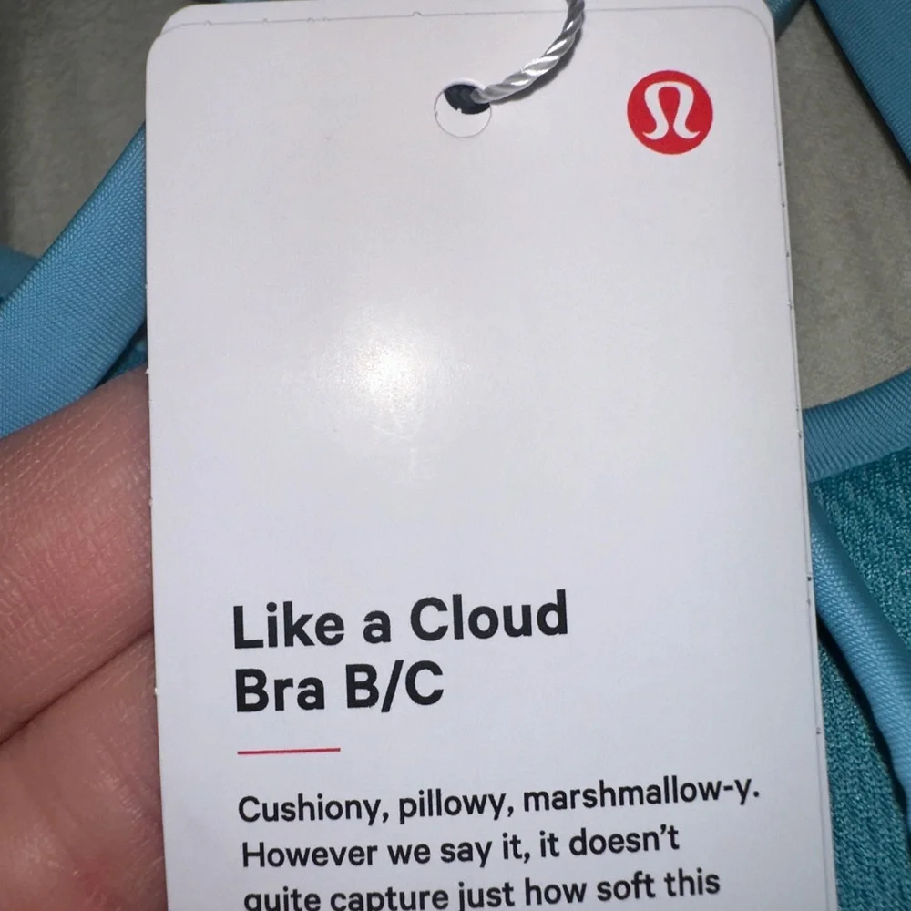 Lululemon Like a Cloud Light Blue Bra (WBLE) size 8 - Picture 3 of 4